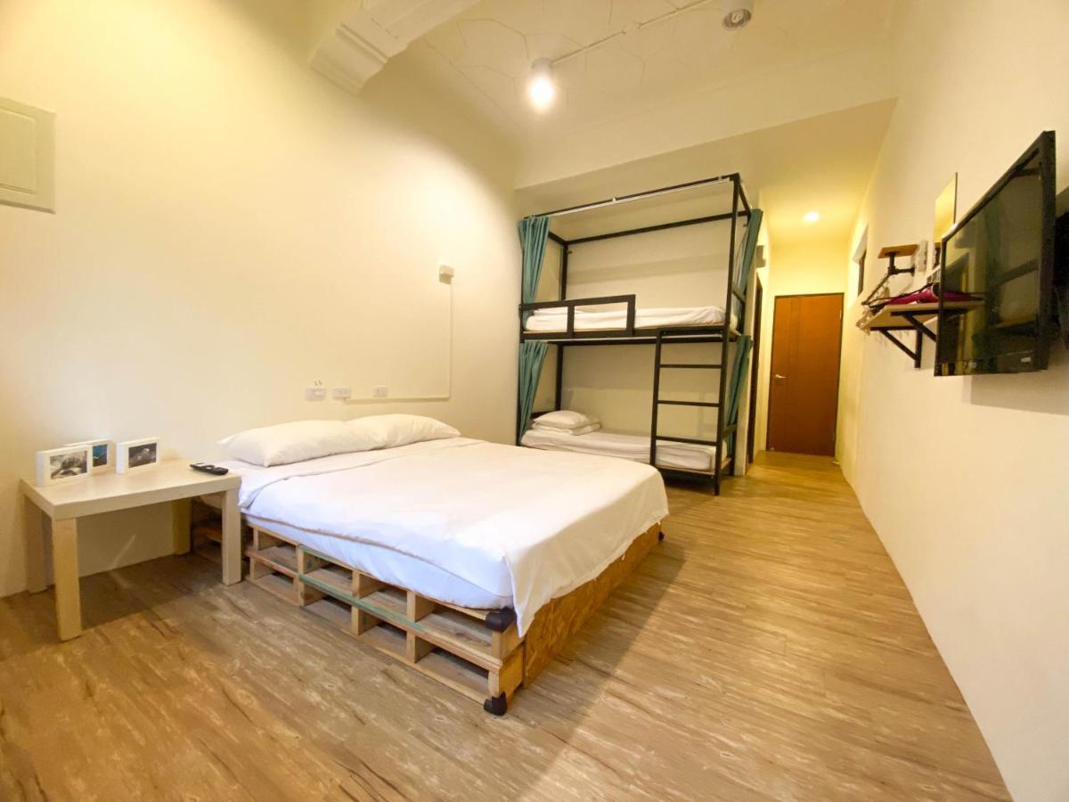 Stay Liuqiu Diving Hostel Xiaoliuqiu Buitenkant foto